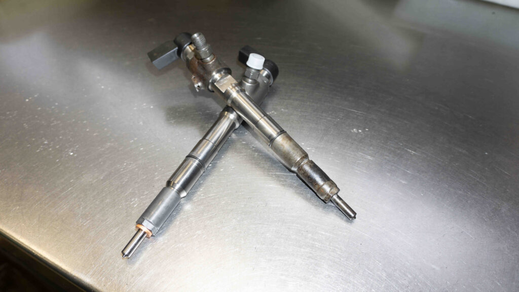 inyectores-diesel-reacondicionados-siemens-vitesco-delphi-01 - tecnodiesel solano